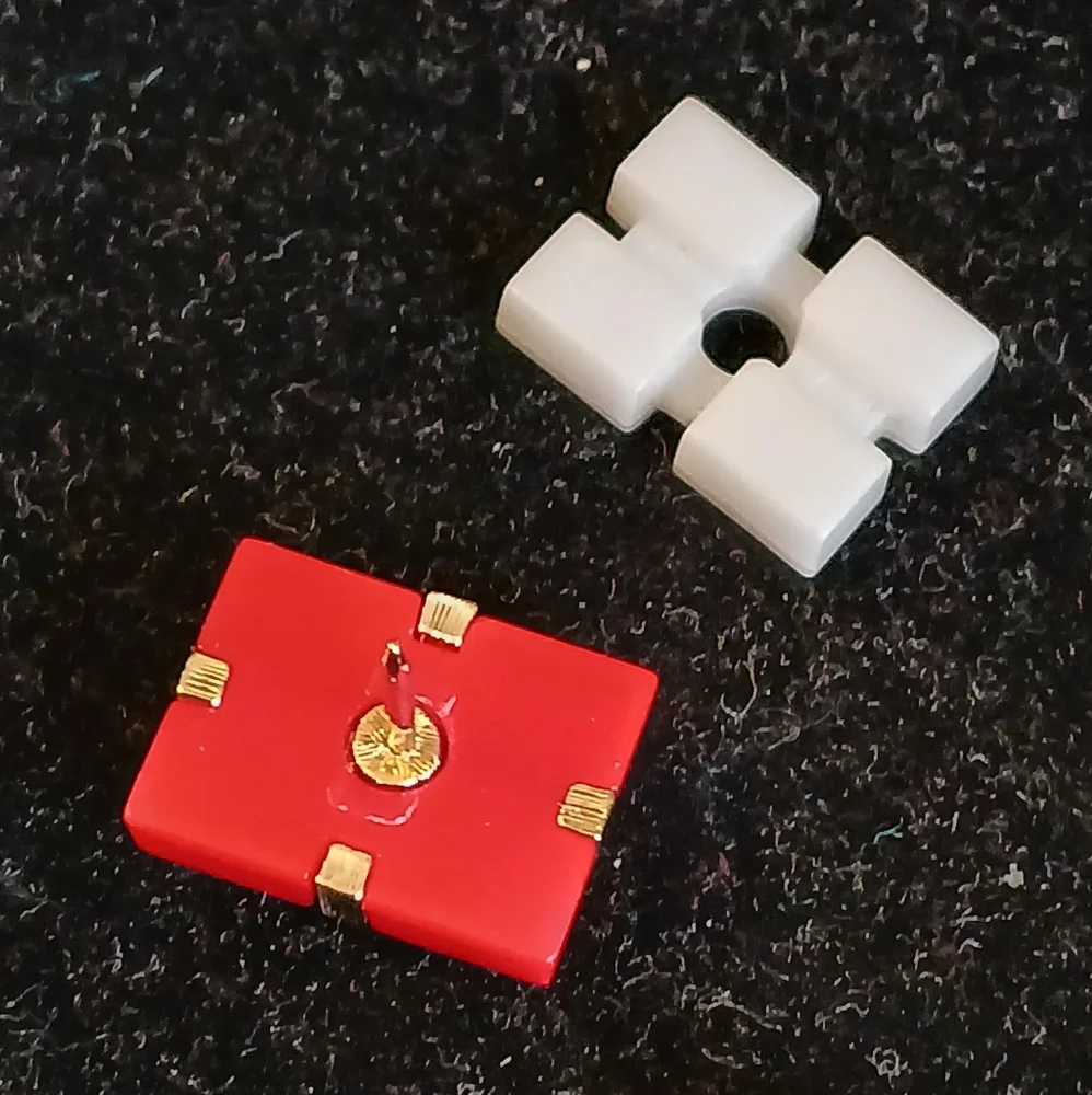 Vintage Avon goldtone bow interchangeable gift brooch, pin white, red